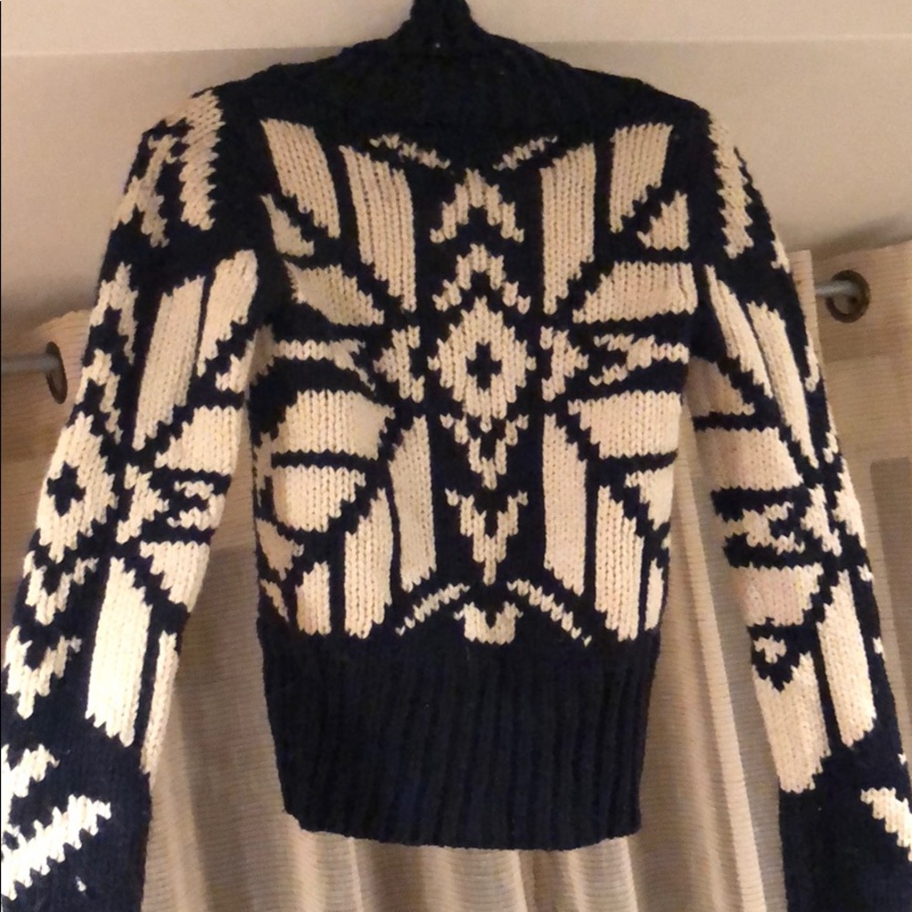 Sweater - Picture 3 of 3